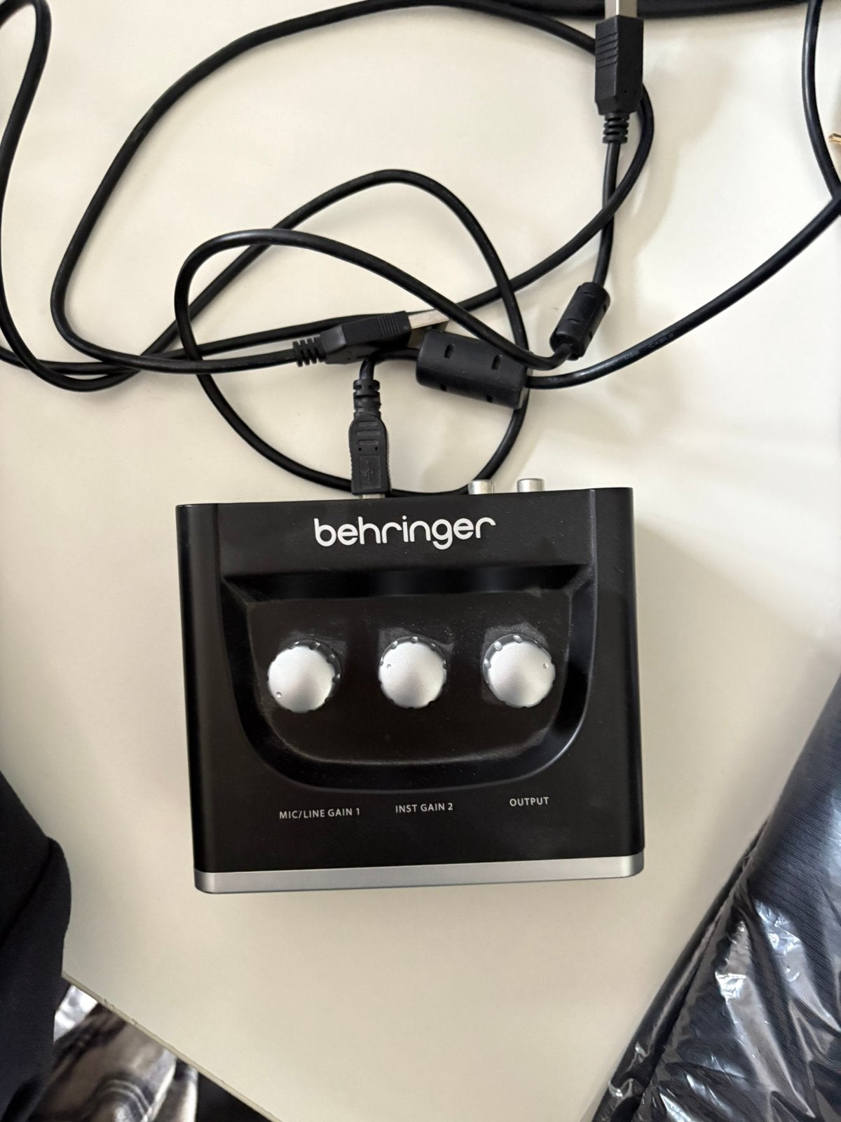 Behringer U-Phoria UM2 Audio Interface, Hobby en Vrije tijd, Elektronica-componenten, Zo goed als nieuw, Ophalen of Verzenden