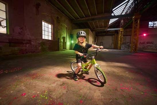 WOOM GO 4 Nieuwste Kleur - NEON LIME !!, Ophalen, 20 inch of meer, Nieuw, Woom