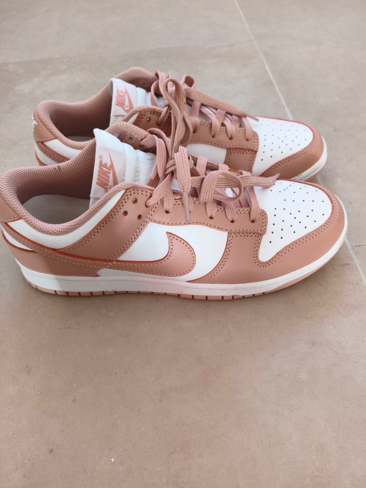 Nike Dunk Low sneakers maat 41, Nike, Ophalen of Verzenden, Roze, Sneakers of Gympen