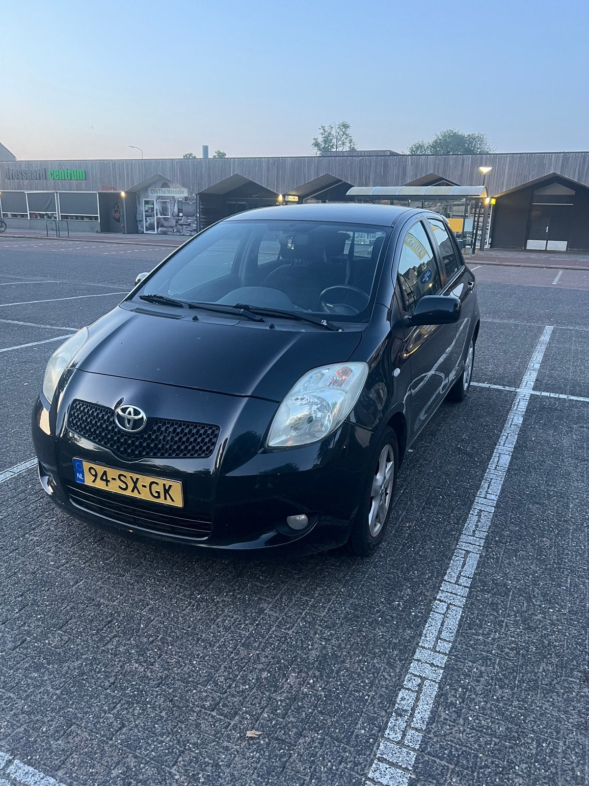 Toyota Yaris 1.3 16V Vvt-i 5DR 2006 Zwart, Auto's, Toyota, Particulier, Yaris, Benzine, C, Hatchback, Handgeschakeld, Origineel Nederlands