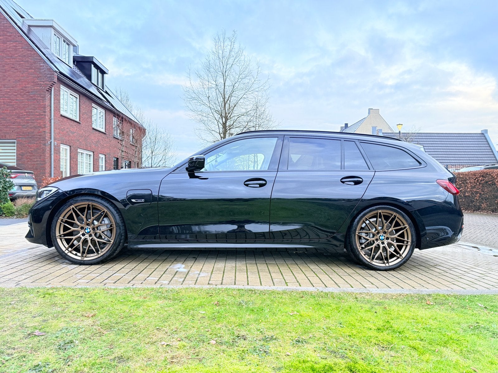 BMW 3-Serie 330e 292pk Aut 2022 Zwart, 1998 cc, Achterwielaandrijving, 4 cilinders, Zwart