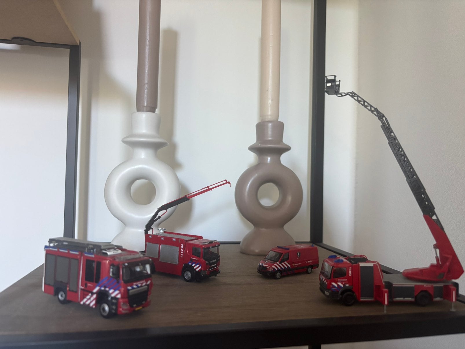 Brandweer voertuigen 1:87, Ophalen of Verzenden, Zo goed als nieuw, Bus of Vrachtwagen, Overige merken