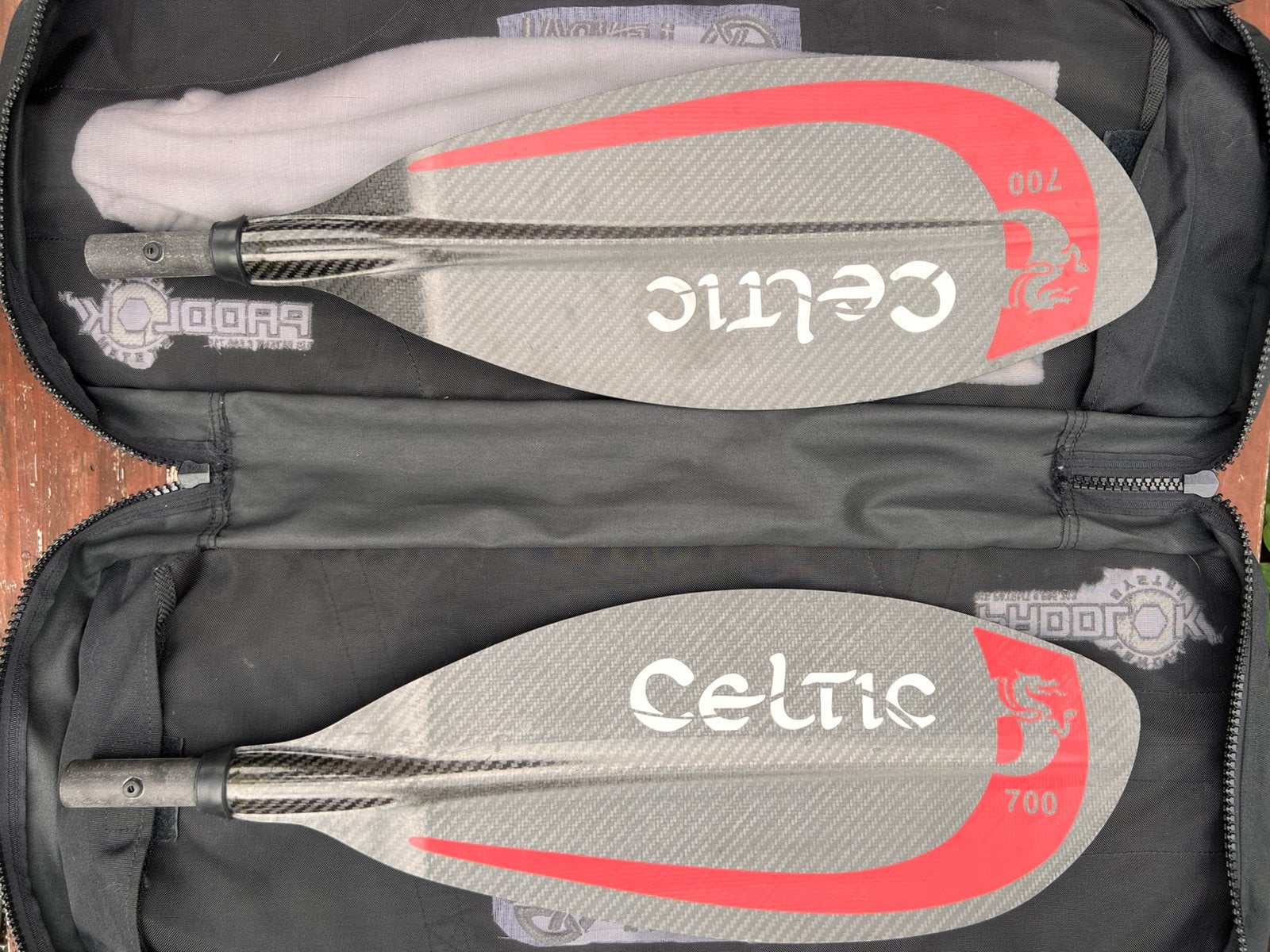 Celtic Lendal kinetic 700 carbon deelbare peddel, Ophalen of Verzenden, Zo goed als nieuw, 1-persoons