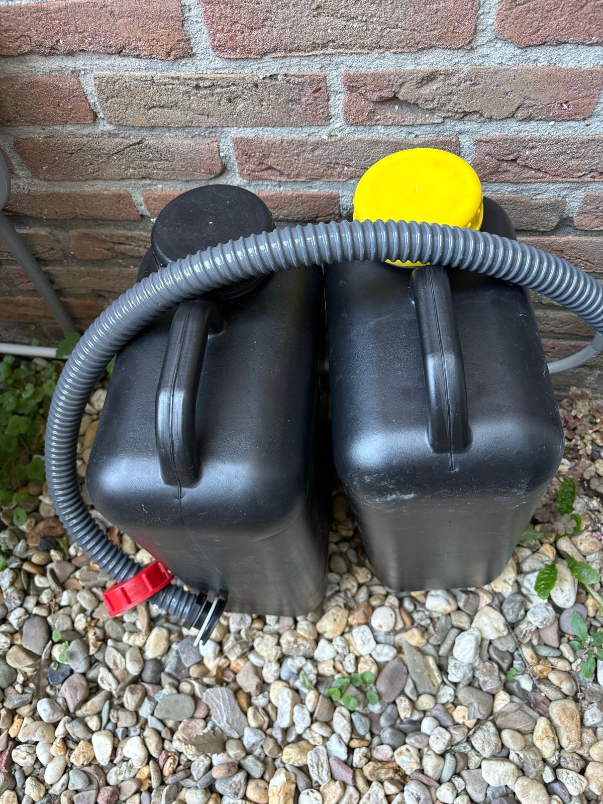 Comet afvalwatertank 19 liter (2 stuks), Ophalen, Gebruikt