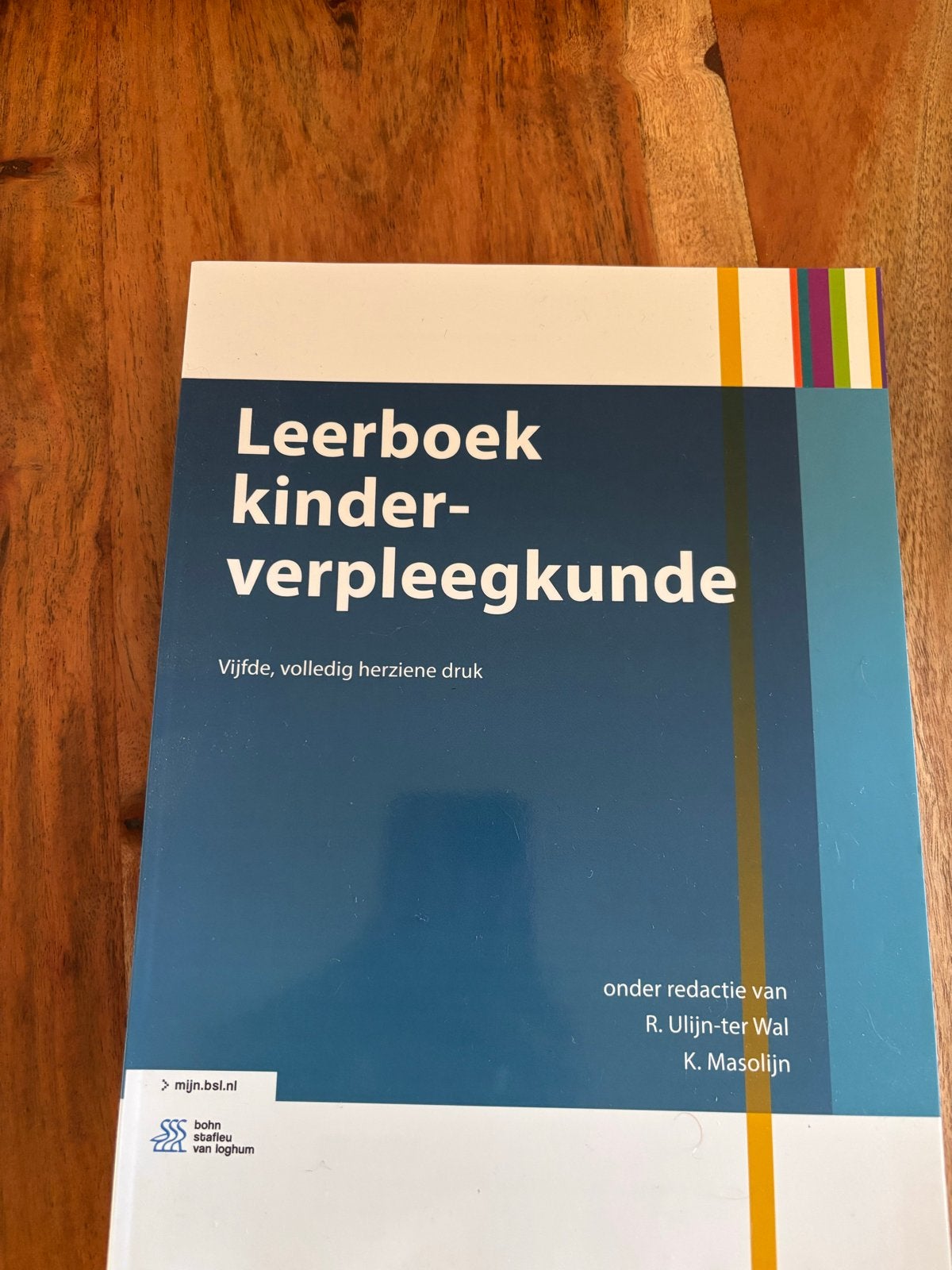 Leerboek Kinderverpleegkunde & Kindergeneeskunde, Ophalen, Beta, Zo goed als nieuw, HBO