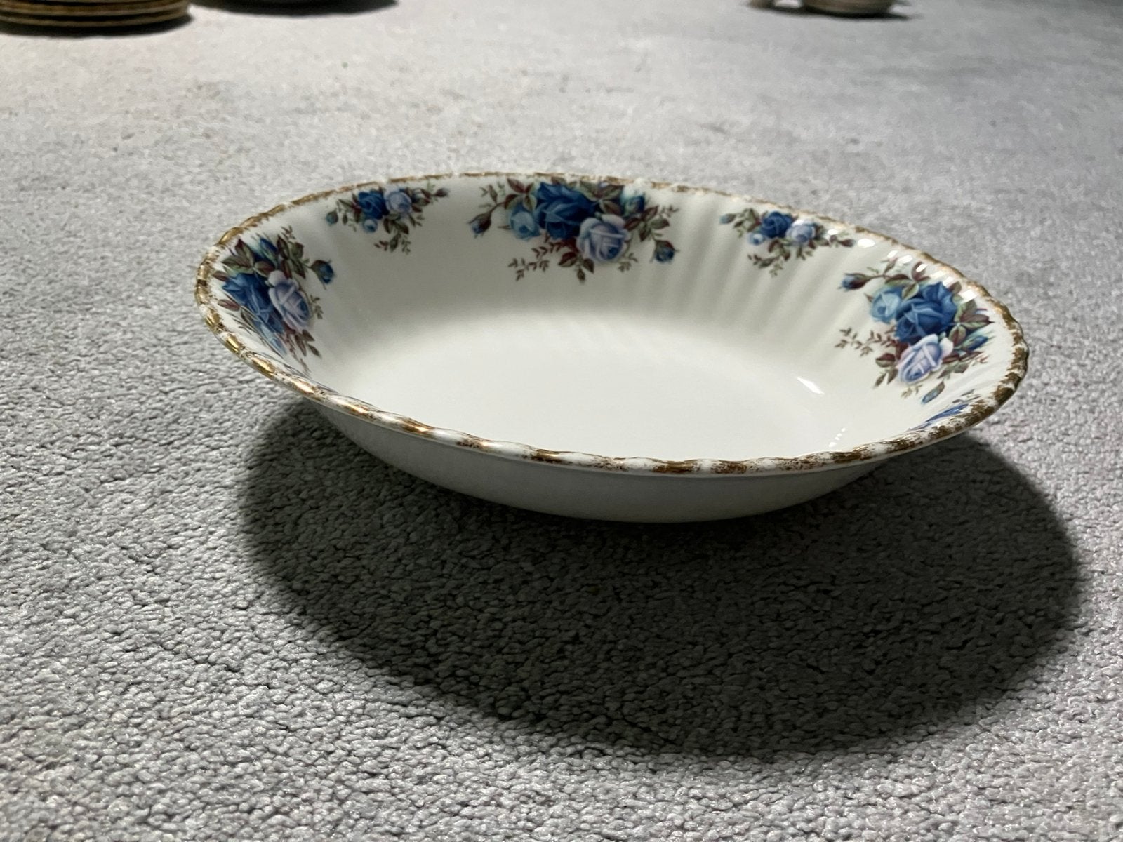 Royal Albert Moonlight Rose ovaal diepe schaal klein, Ophalen