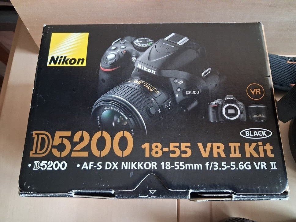 Nikon D5200 complete set met 3 lenzen en accessoires, Ophalen, Gebruikt, Spiegelreflex, Kantelbaar/draaibaar scherm