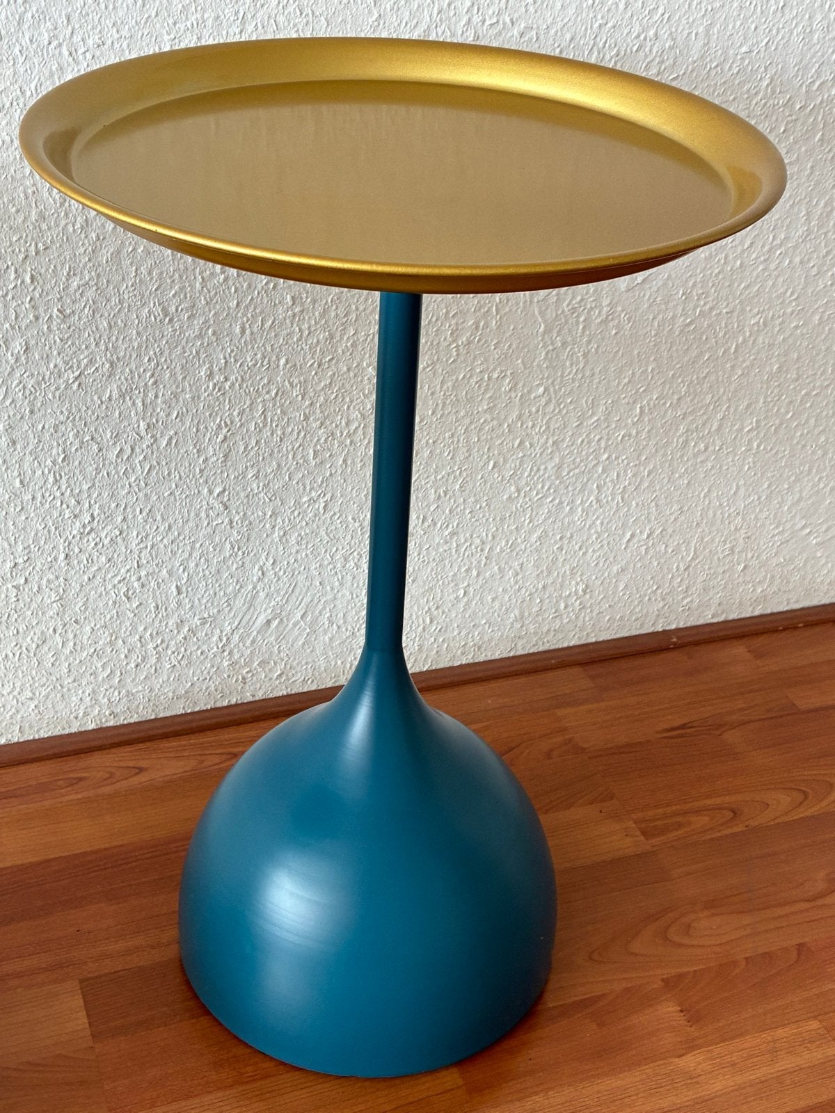 Bijzettafel set van 2, goud en blauw, modern design, Minder dan 55 cm, Metaal of Aluminium, Rond, Zo goed als nieuw