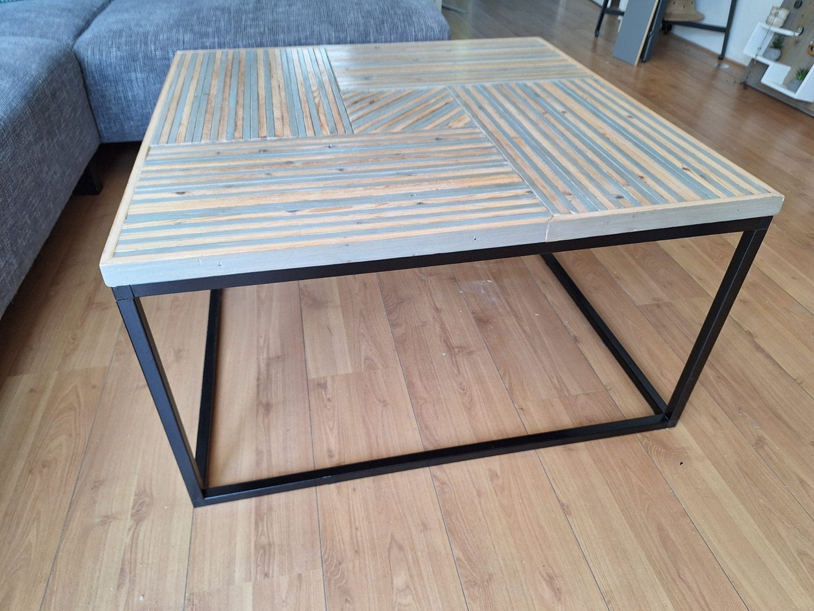 Salontafel/bijzettafel hout met stalen onderstel, Gebruikt, 50 tot 100 cm, Vierkant, 50 tot 100 cm