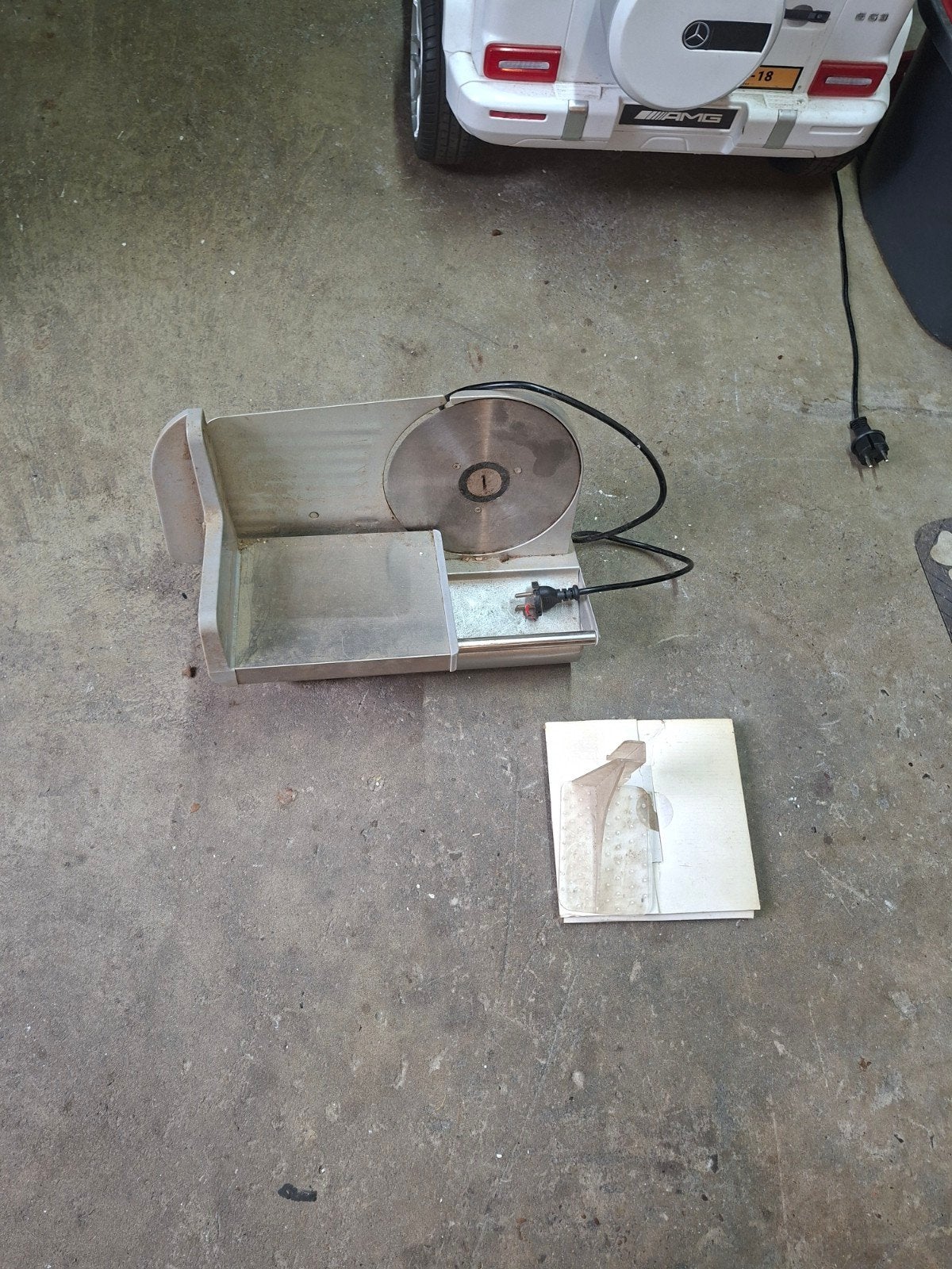 Elektrische snijmachine met toebehorene, Ophalen of Verzenden