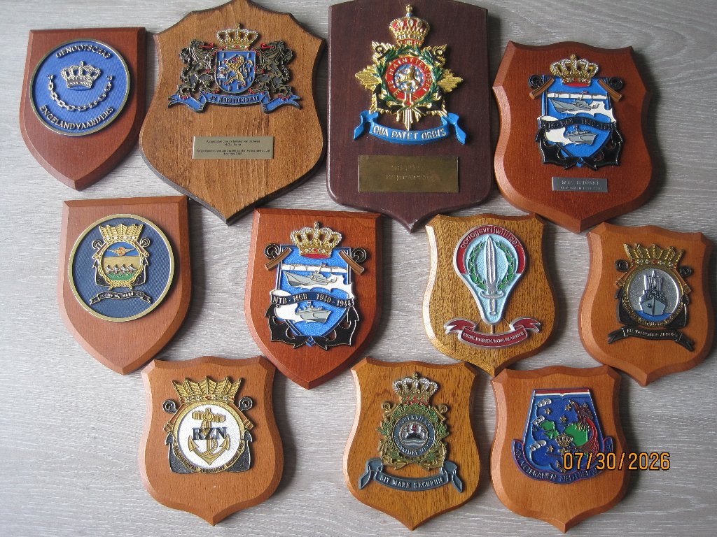 Militaire en Maritieme emblemen, Ophalen of Verzenden, Marine, Nederland, Embleem of Badge