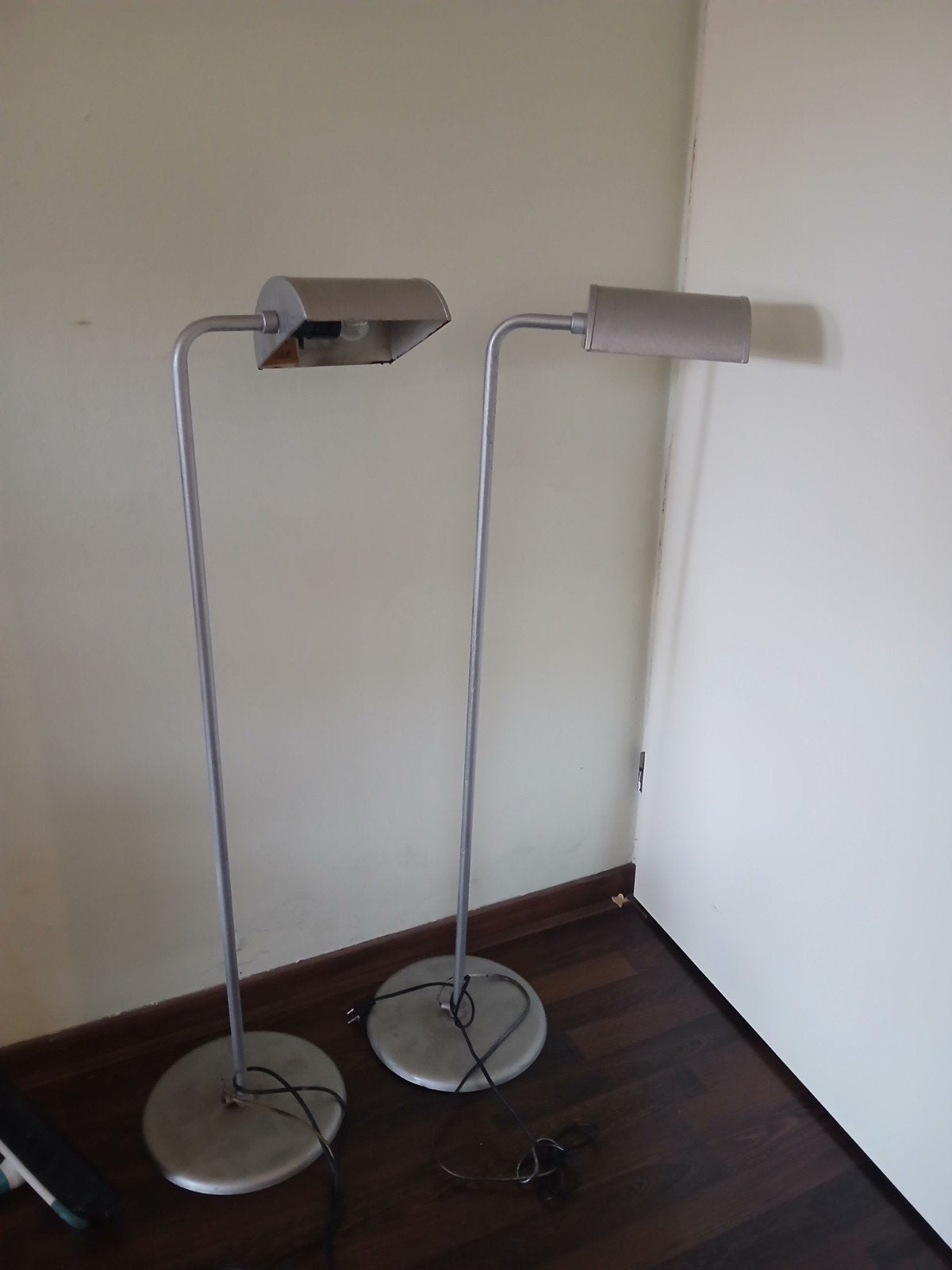 2 vloerlampen, Ophalen