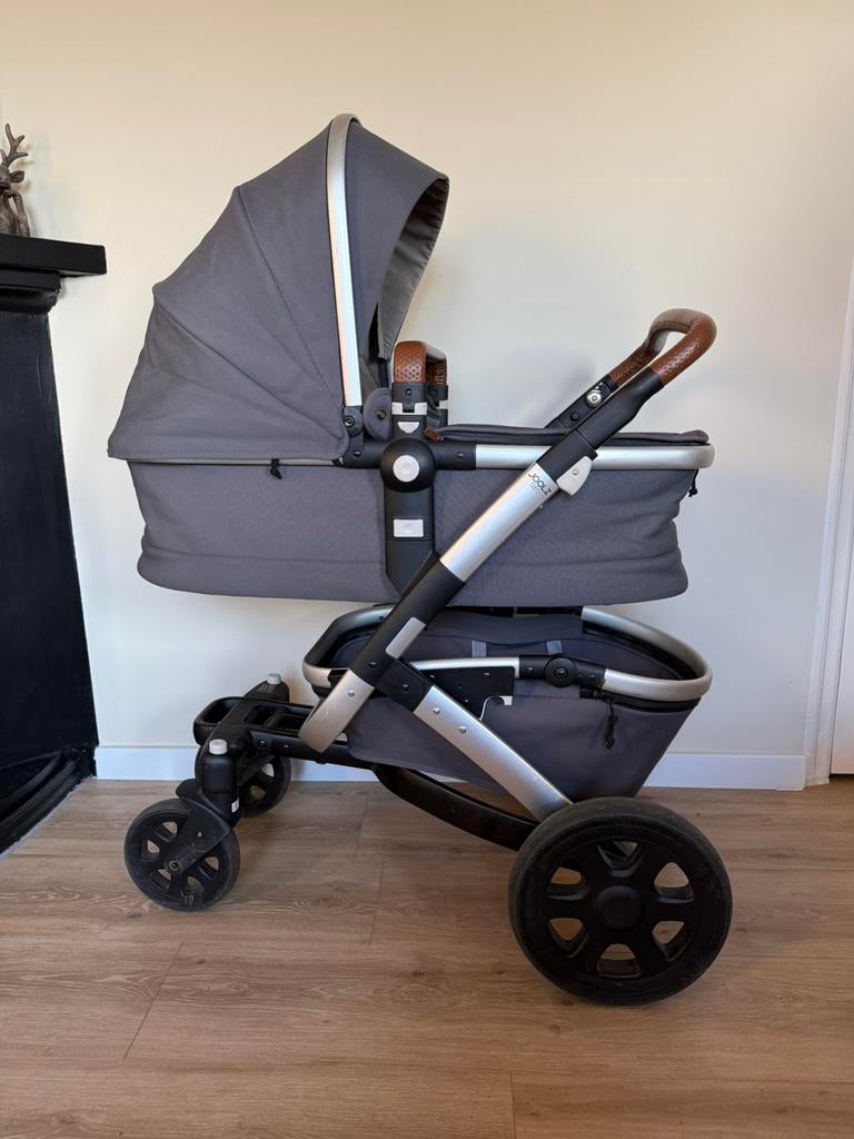Grijze Joolz Geo 2  Kinderwagen / Buggy + Extra’s, Ophalen, Kinderwagen, Overige merken, Luchtbanden