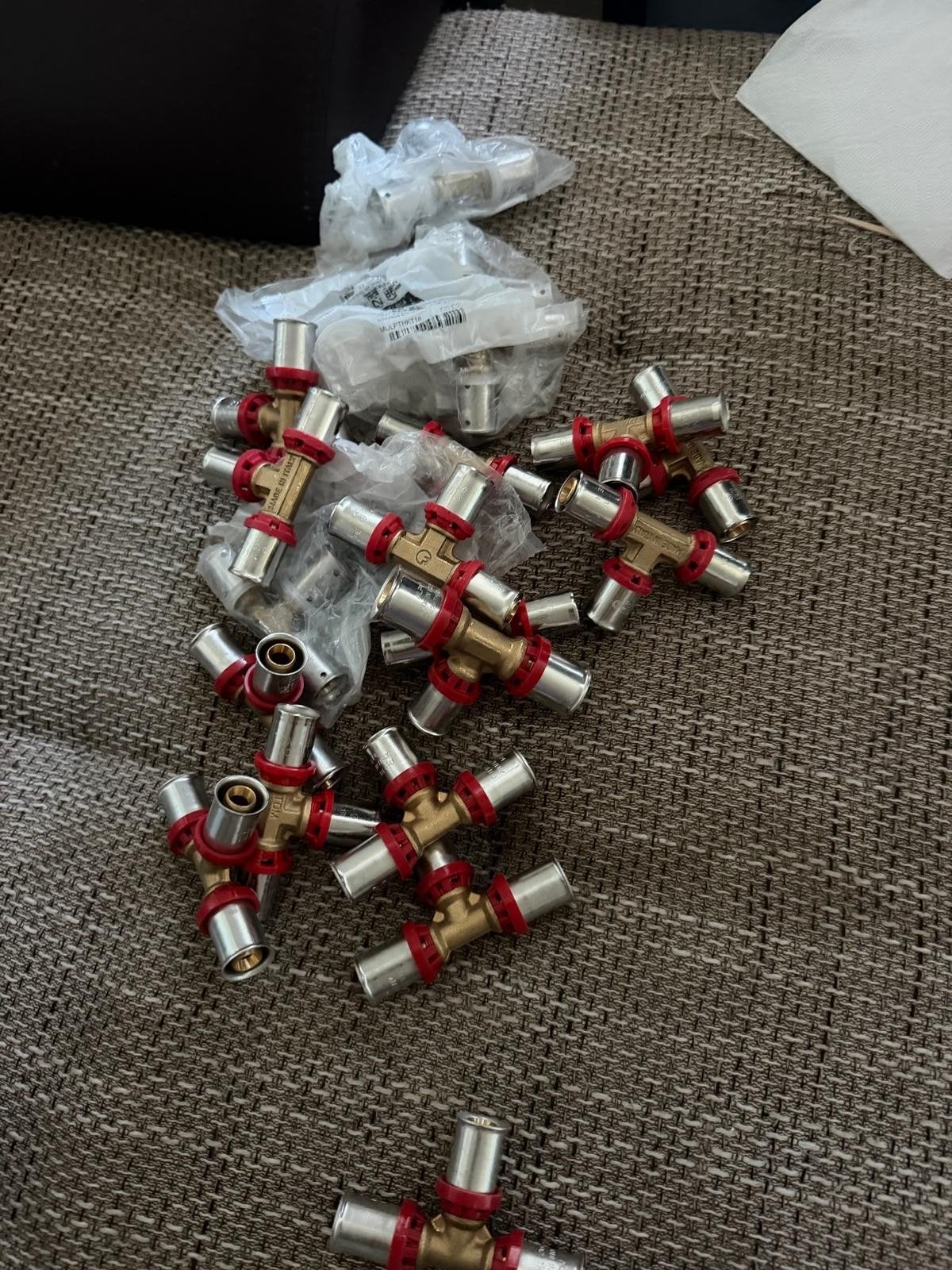 16 mm Knelkoppelingen en T-stukken voor waterleiding, Overige materialen, Minder dan 20 mm, Overige typen, Nieuw