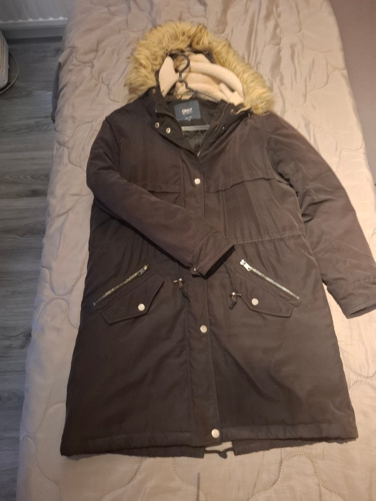 dames winterjas van de Only voor €5, Kleding | Dames, Ophalen, Gedragen, Zwart