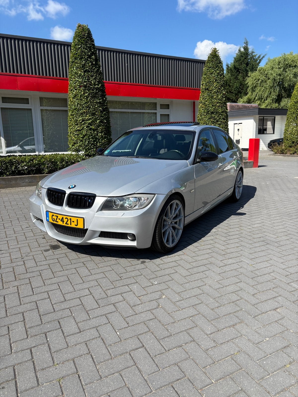 Bmw 3-serie 330i High Executive|Handgeschakeld|LOGIC7, Auto's, Achterwielaandrijving, Automatische klimaatregeling, 258 pk, 2996 cc