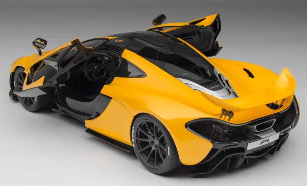 McLaren P1 Vulcano Yellow 1:8 van Amalgam, Ophalen of Verzenden, Nieuw, 1:5 t/m 1:8, Auto