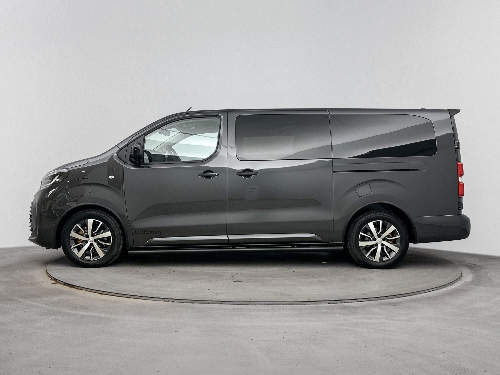 Toyota PROACE Electric Worker Professional Extra Range Long, Auto's, 136 pk, 339 km, 75 kWh, Zilver of Grijs