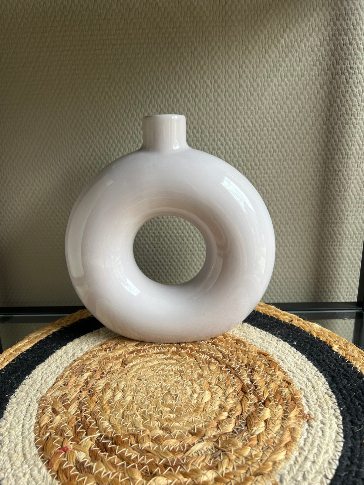 Witte keramische donut / ronde vaas - glanzend (22 cm), Wit, Nieuw, Ophalen of Verzenden, 22 cm