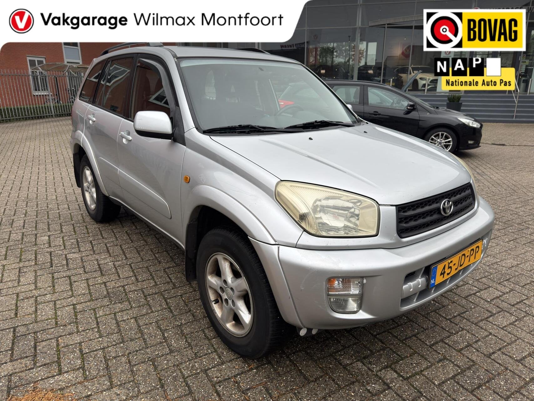 Toyota RAV4 2.0-16V VVT-i Luna, Auto's, Automaat, 1998 cc, Stof, Gebruikt