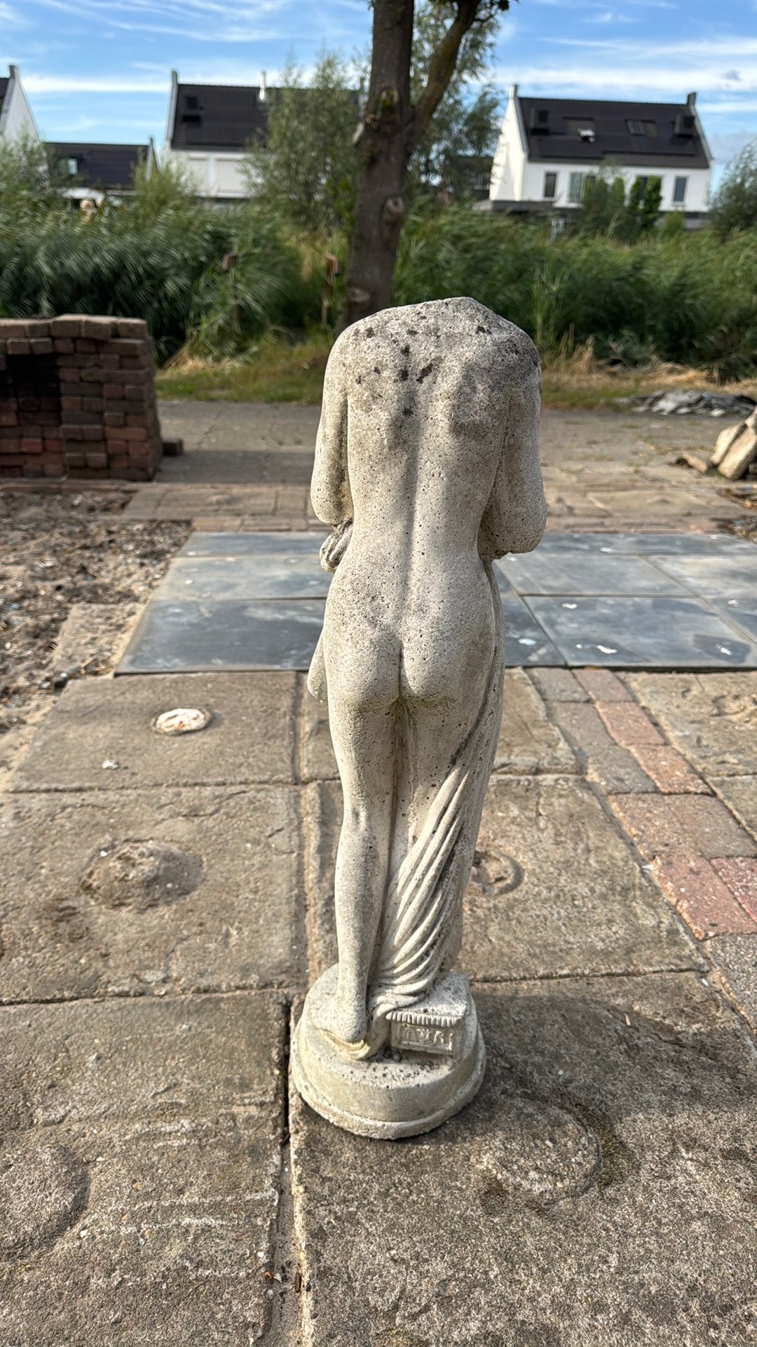 Gevraagd beschadigde Grieks/Romeinse tuin sculpturen, Tuin en Terras, Ophalen, Gebruikt, Beton, Mensenbeeld
