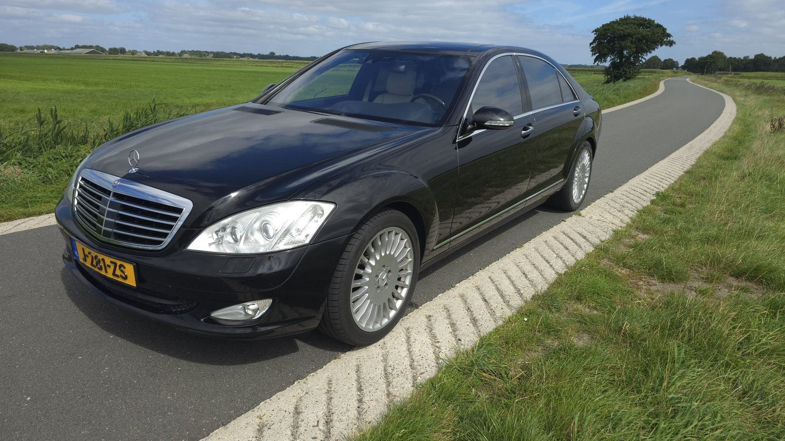 S Klasse 350 prestige, koelkast,adaptief cruise control, etc, Automaat, Achterwielaandrijving, Beige, Zwart
