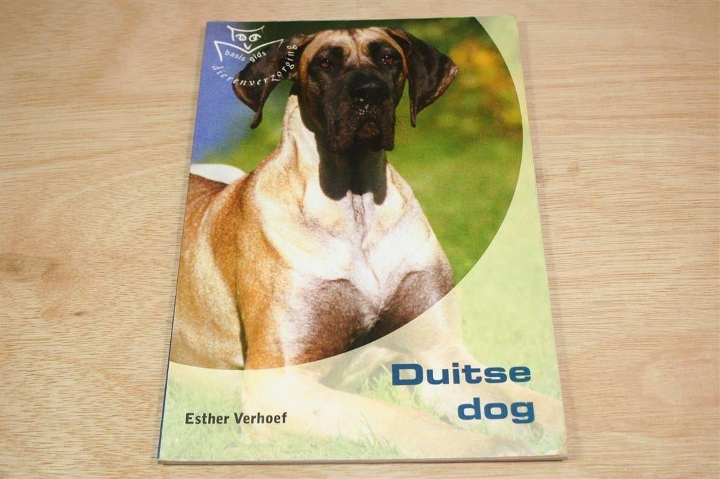 Duitse Dog — Basisgids Dierenverzorging — Verhoef, Ophalen of Verzenden, Gelezen, Honden