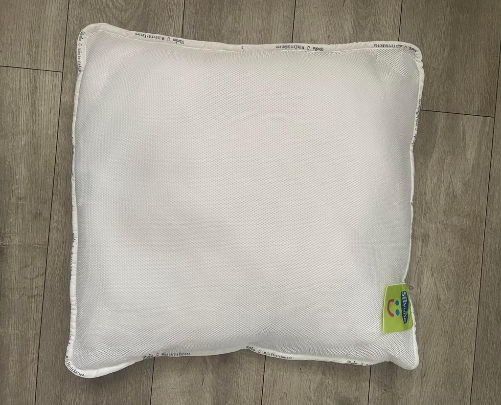 Silavan mijn eerste kussen 60x60, Ophalen of Verzenden, Zo goed als nieuw, Kussen