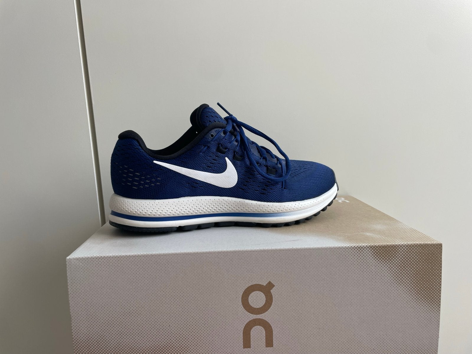 Nike Vomero 12 Hardloopschoenen Unisex Maat 38,5, Sport en Fitness, Loopsport en Atletiek, Gebruikt, Ophalen of Verzenden, Hardlopen