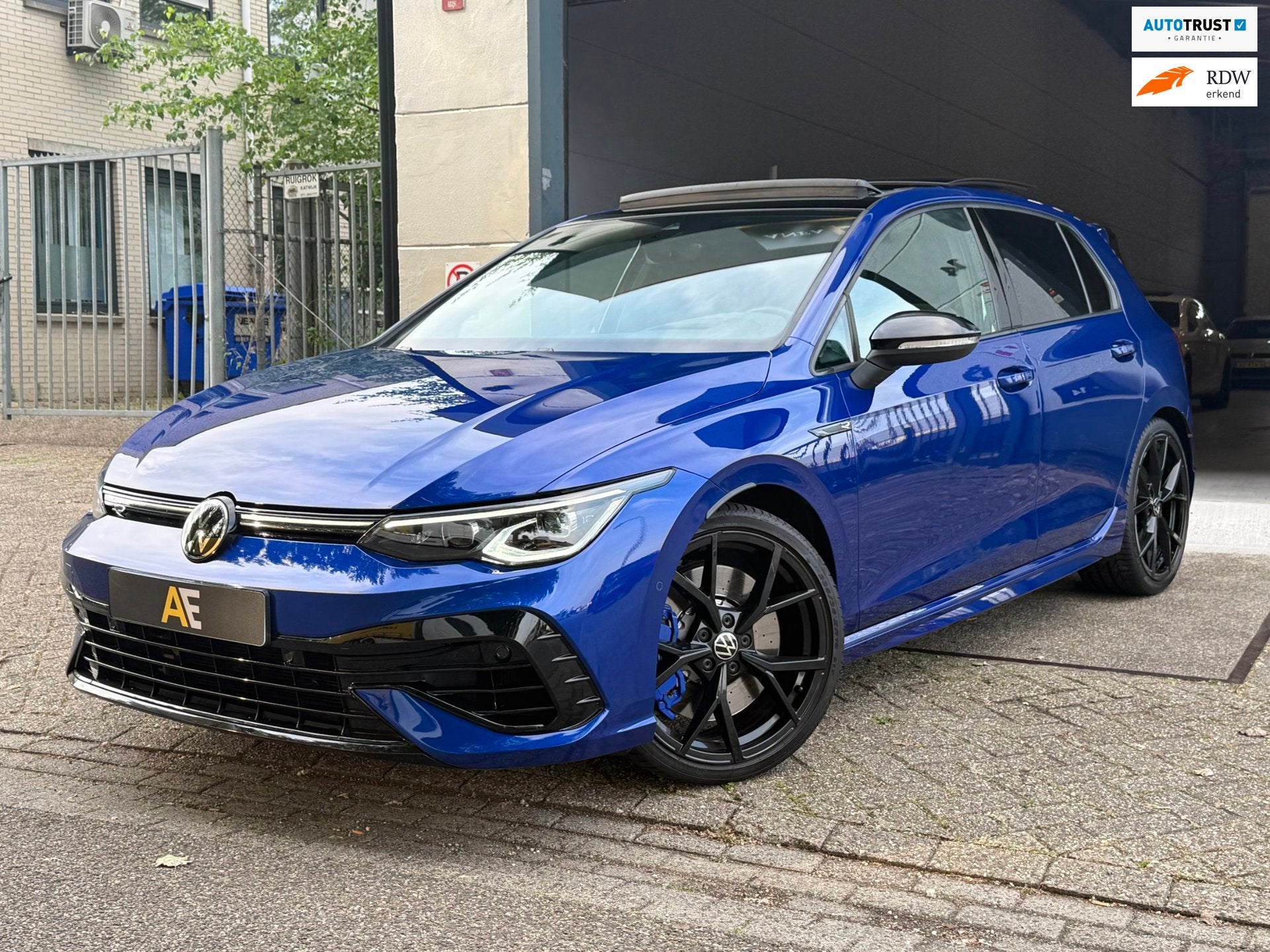 Volkswagen Golf 8 R 2.0 TSI 4Motion 320PK PERFORMANCE Akra L, Gebruikt, 4 cilinders, 1984 cc, 1451 kg