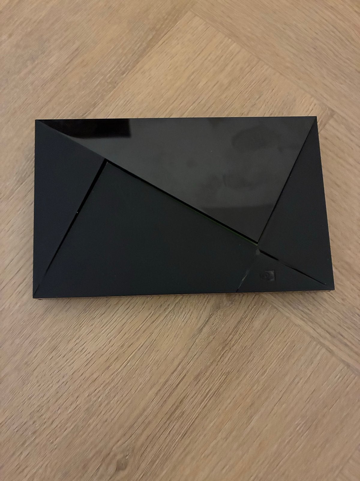Nvidia Shield 4K Pro 2017 - Zonder afstandsbediening, Info@nvidia.com, Gebruikt, Nvidia, HDMI