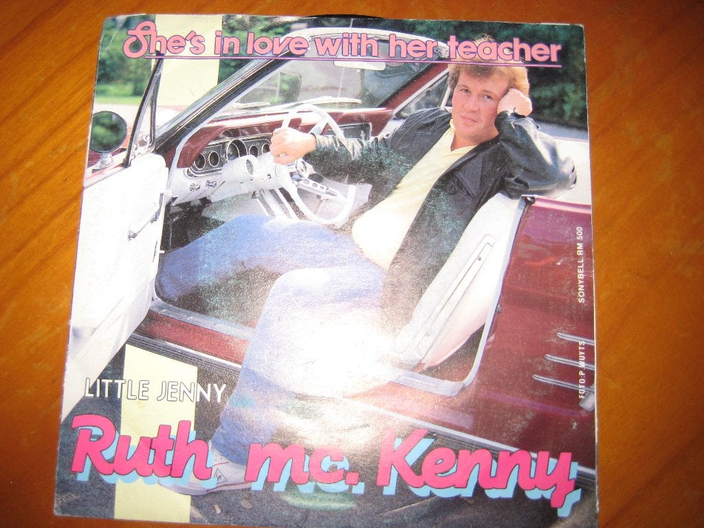 Ruth Mc Kenny: She`s in love with her teacher, Ophalen of Verzenden, Zo goed als nieuw, Pop