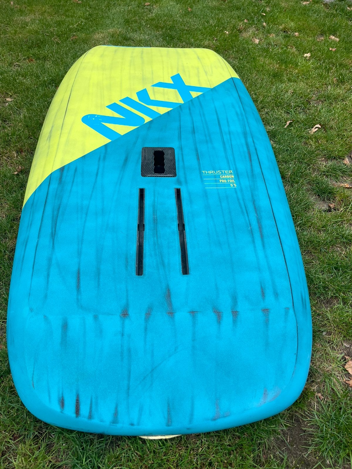 NKX Thruster carbon wing foil board 90l, Ophalen, Zo goed als nieuw, Wingsurf-board