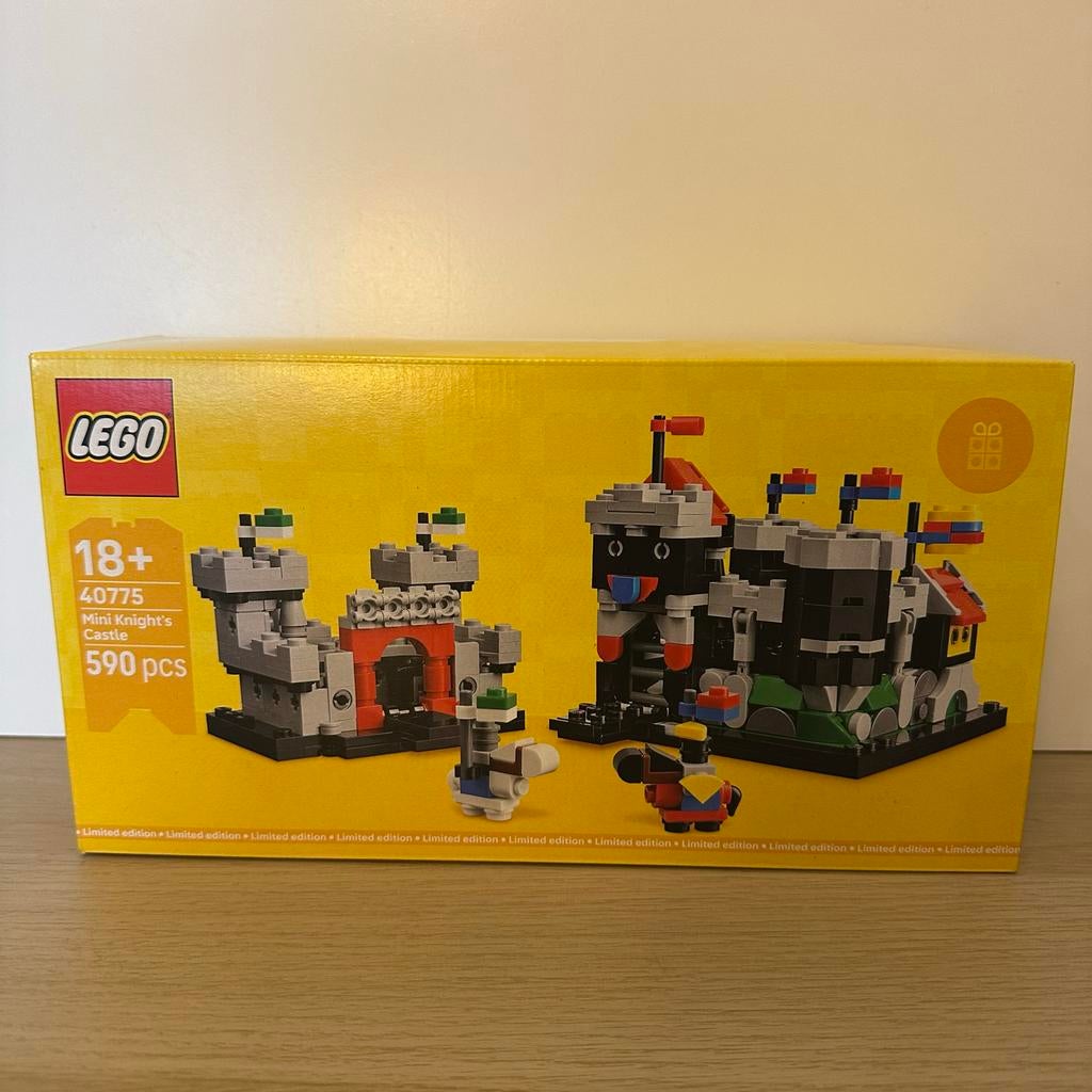 LEGO 40775 Mini Knight's Castle - Nieuw, Ophalen of Verzenden, Zo goed als nieuw