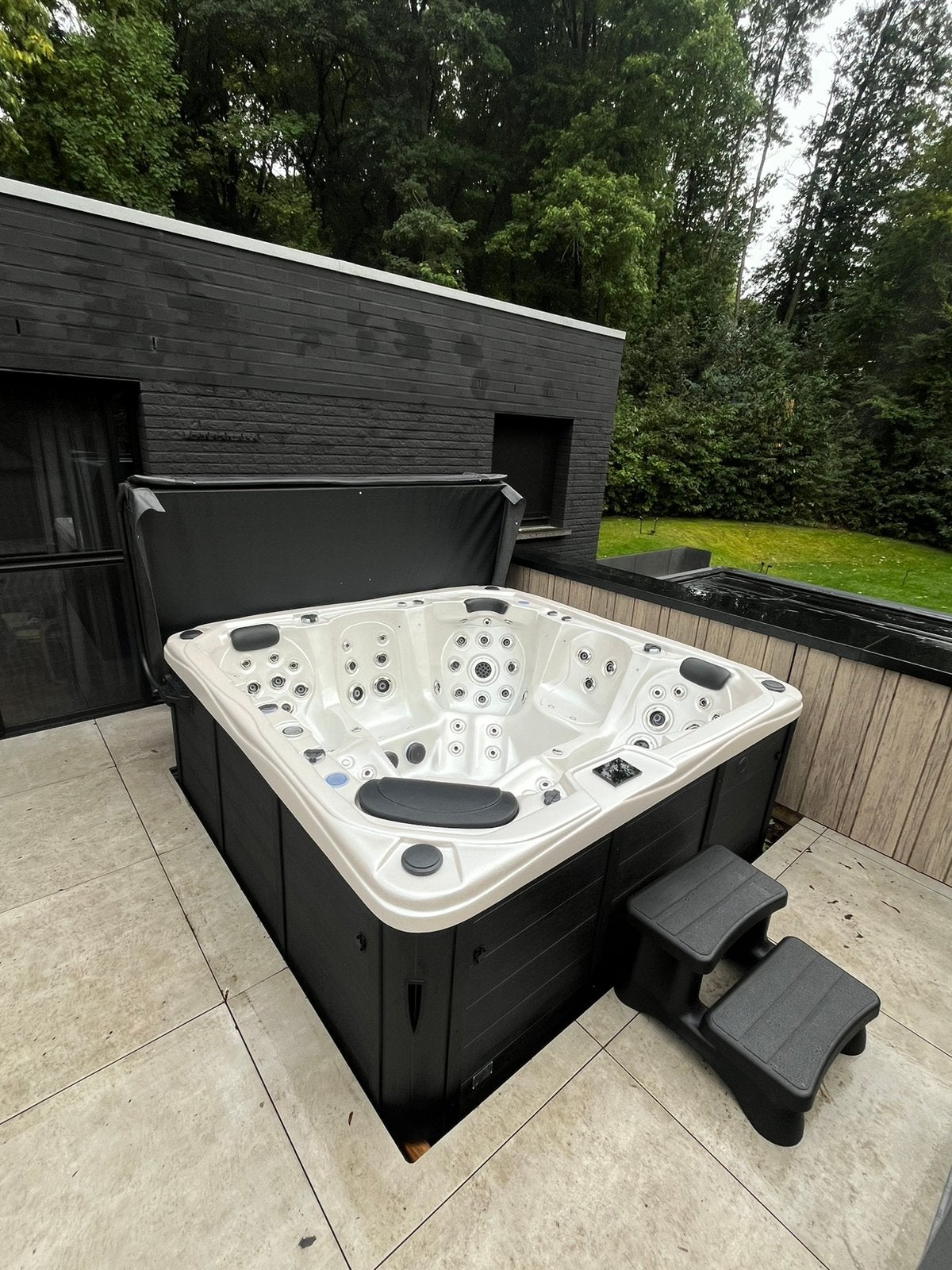 Voorraad deals! Nieuwe jacuzzi’s vanaf €4500,-, Verzenden, Zo goed als nieuw