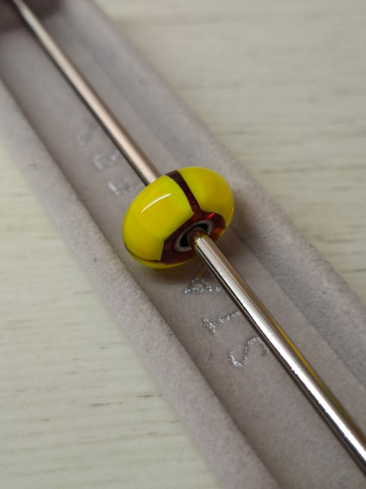 Trollbeads glasbead banaan, Ophalen of Verzenden, Zo goed als nieuw, Glas of Kristal, Trollbeads