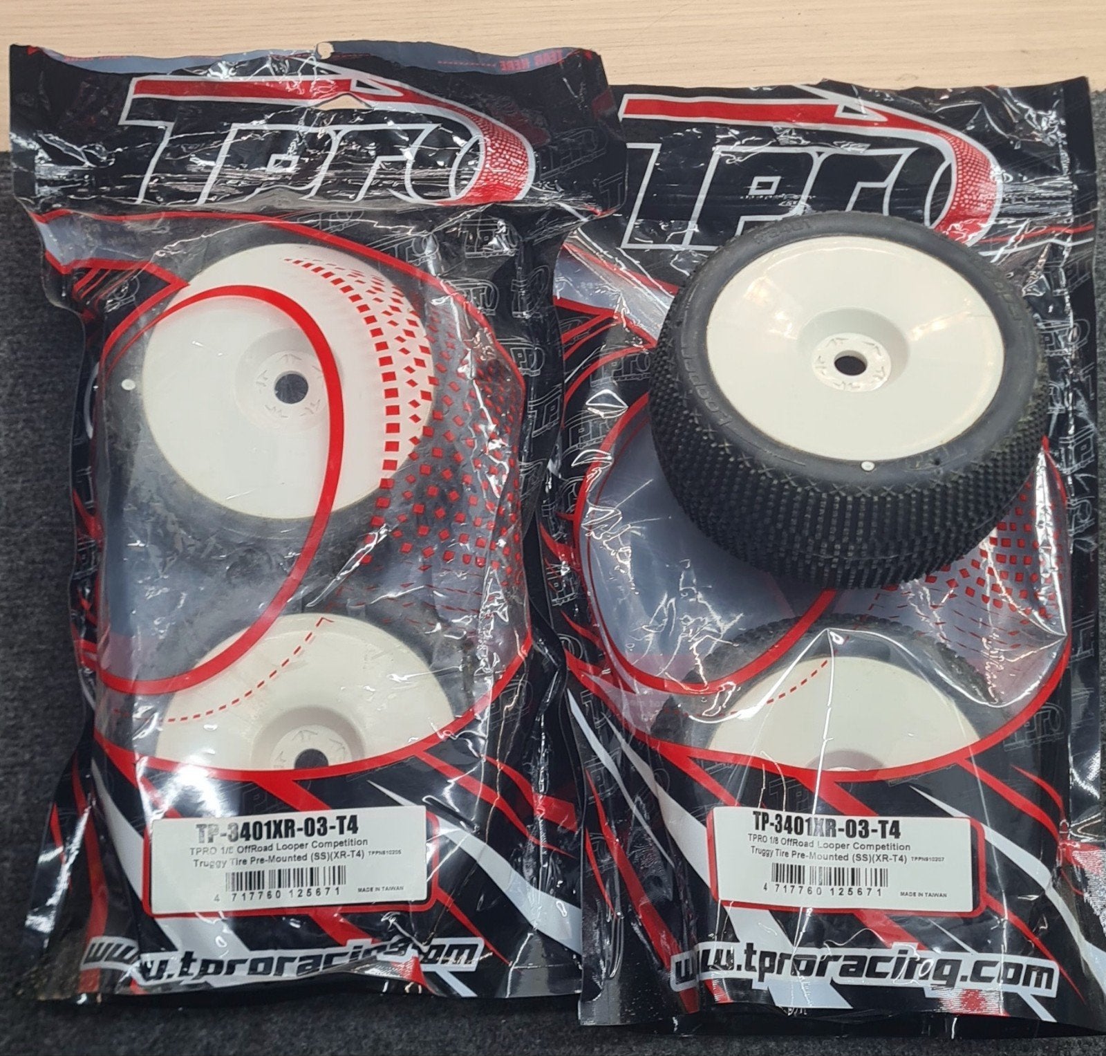 Truggy  Buggy rc 1/8 Tpro wielen banden 
50euro, Ophalen of Verzenden