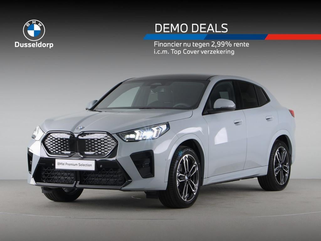 BMW iX2 eDrive20 67 kWh M-Sport (bj 2026, automaat), Auto's, BMW, Automatische klimaatregeling, IX2, Met garantie (alle), 204 pk