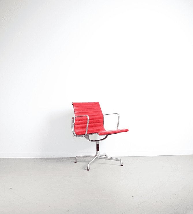 Vitra Eames EA 108 Stoel Rood Leer - Aluminium