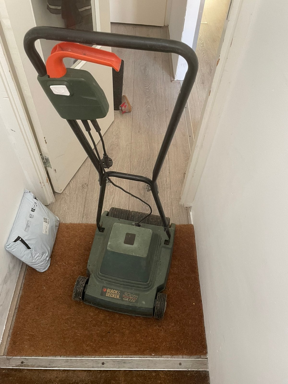 Elektrische grasmaaier (start niet), Ophalen, Cirkelmaaier, Gebruikt, Elektrische grasmaaier