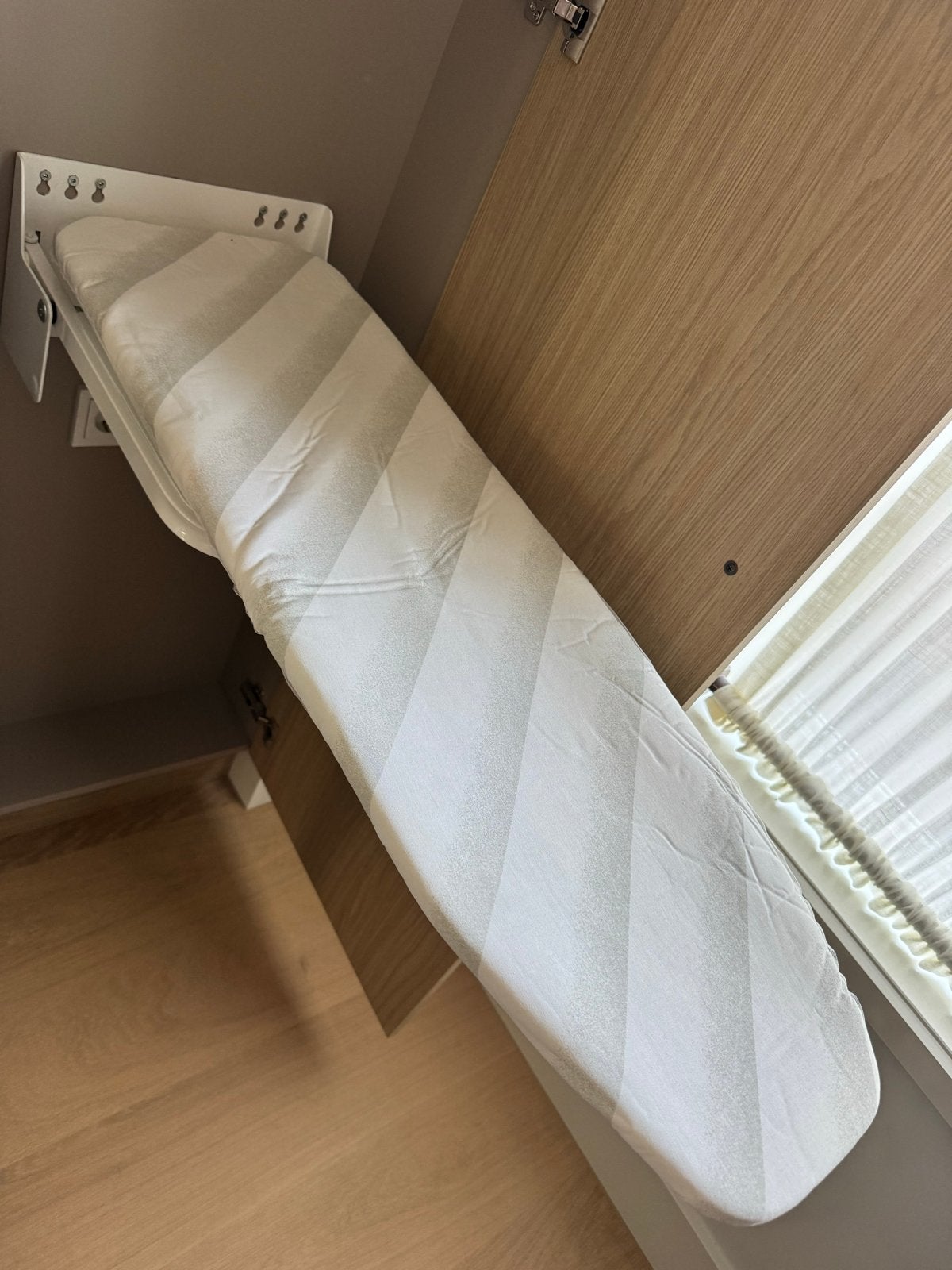 NIEUW Inklapbare Strijkplank Kastmontage-Ruimtebesparend, Ophalen of Verzenden, Nieuw