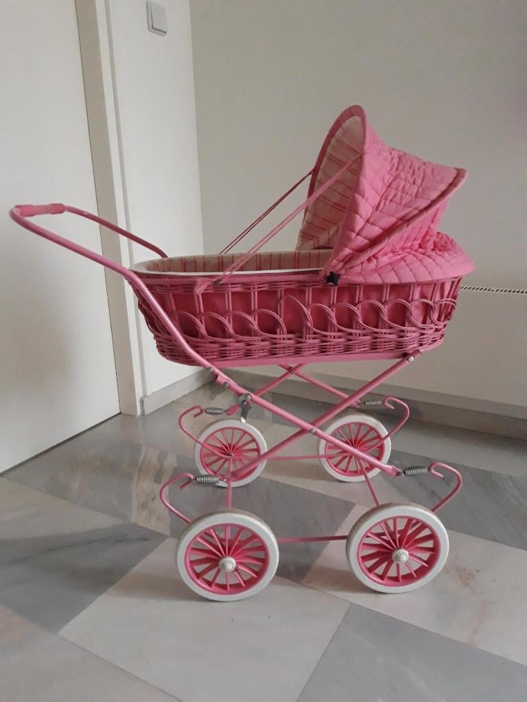 Te koop leuke poppenwagen, Ophalen, Gebruikt, Meisje
