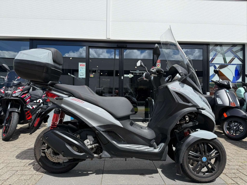 Piaggio MP3 300 HPE Sport, Niet ingevuld, Bedrijf, Niet ingevuld, Automaat