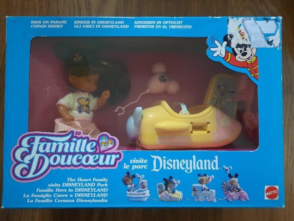 Barbie Heart Family Disneyland Kids Parade NRFB, Ophalen of Verzenden, Nieuw, Barbie