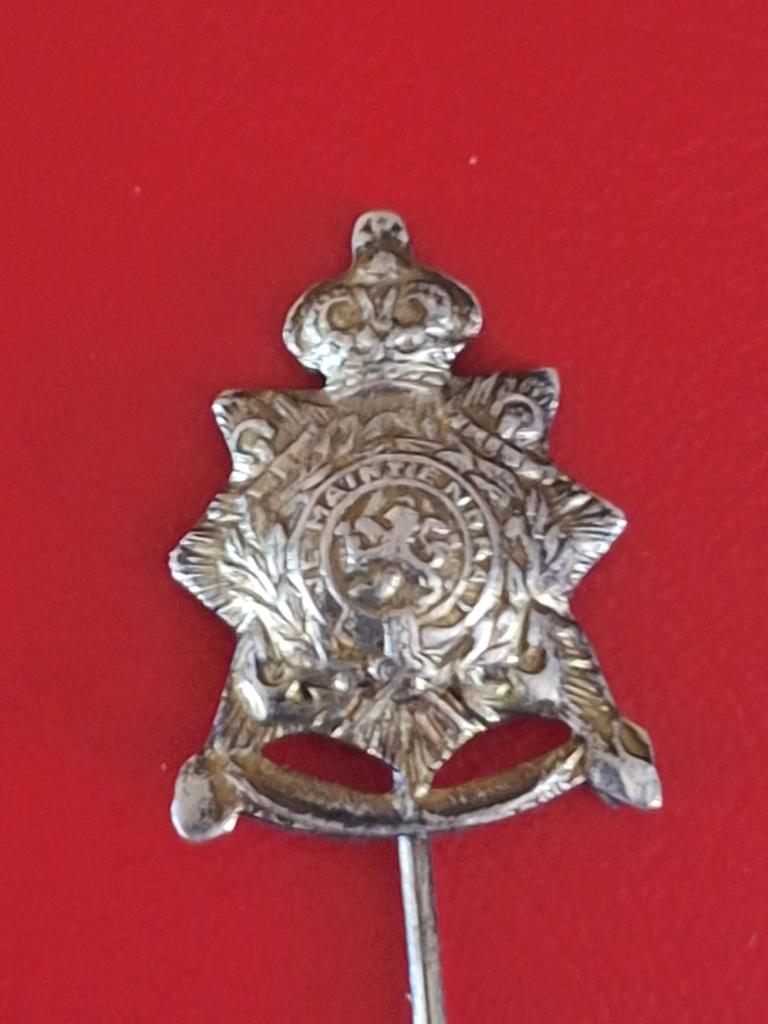 Militaria: MARINIERS CORPS, Fraai verzilverd speldje, Verzenden, Zo goed als nieuw, Merk, Speldje of Pin