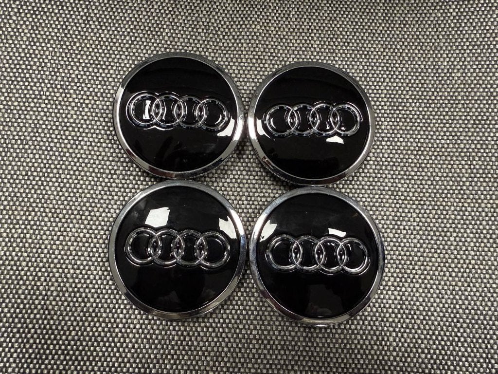 Nieuwe Audi 61mm Zwart Naafdoppen Naafkapjes Naafkappen, Auto diversen, Wieldoppen, Ophalen of Verzenden, Nieuw