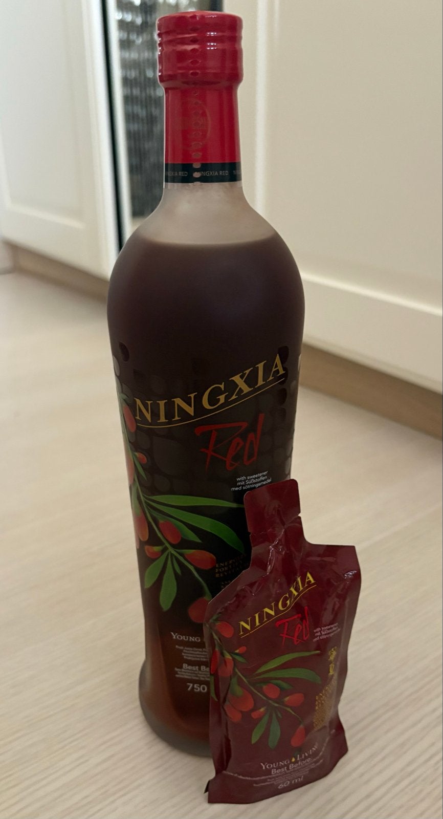 Young Living Ningxia Red - 750ml fles + 60ml zakje, Ophalen of Verzenden, Nieuw, Poeder of Drank