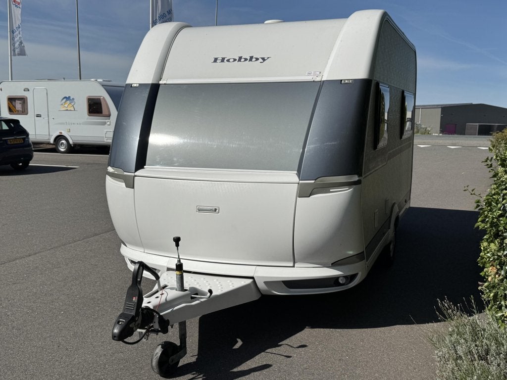 Hobby On Tour 390 SF Mover,dwars bed,treinzit, voortent, Hobby, Bedrijf, Treinzit, Tot 4 meter