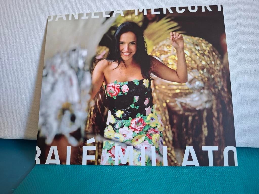 DANIELA MERCURIE SINGER BRASIL, Verzenden, Nieuw, Foto of Kaart, Gesigneerd
