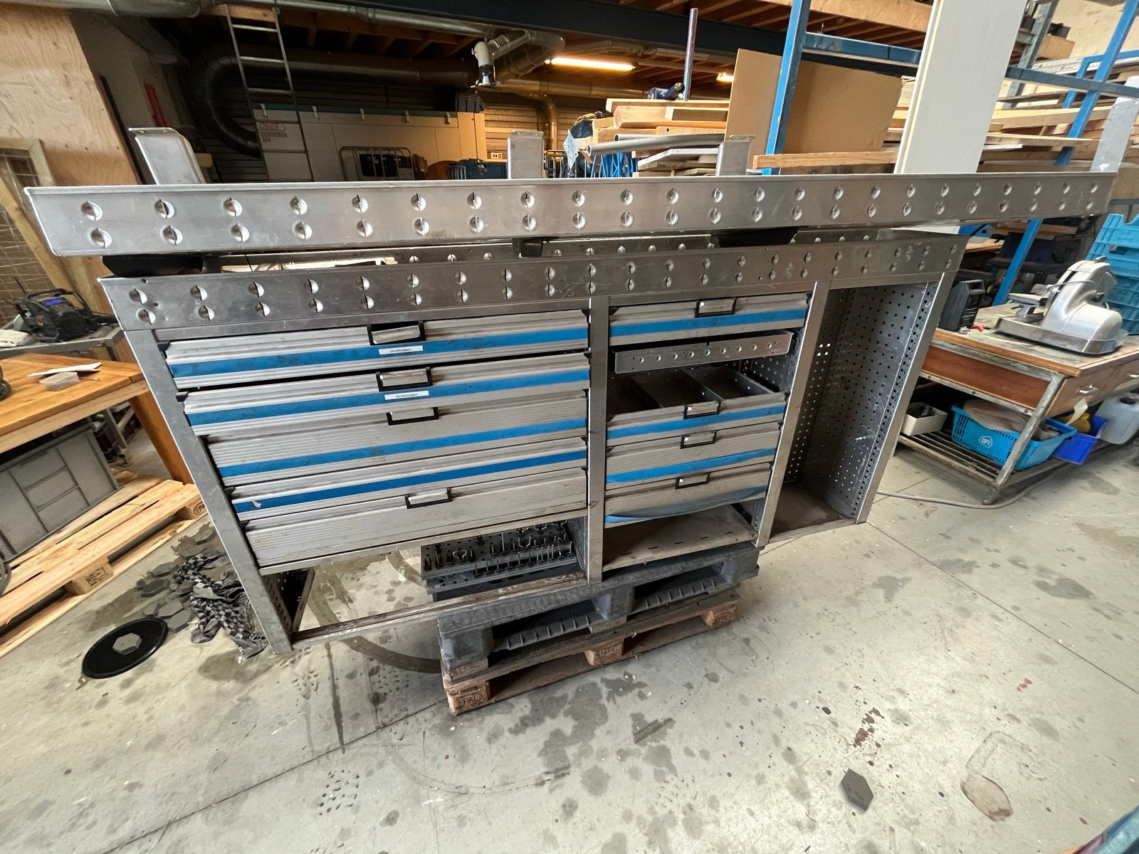 Robuuste RVS kast met Lades en Opbergruimte, Ophalen of Verzenden, Gebruikt, 170 cm of meer, Bankschroef